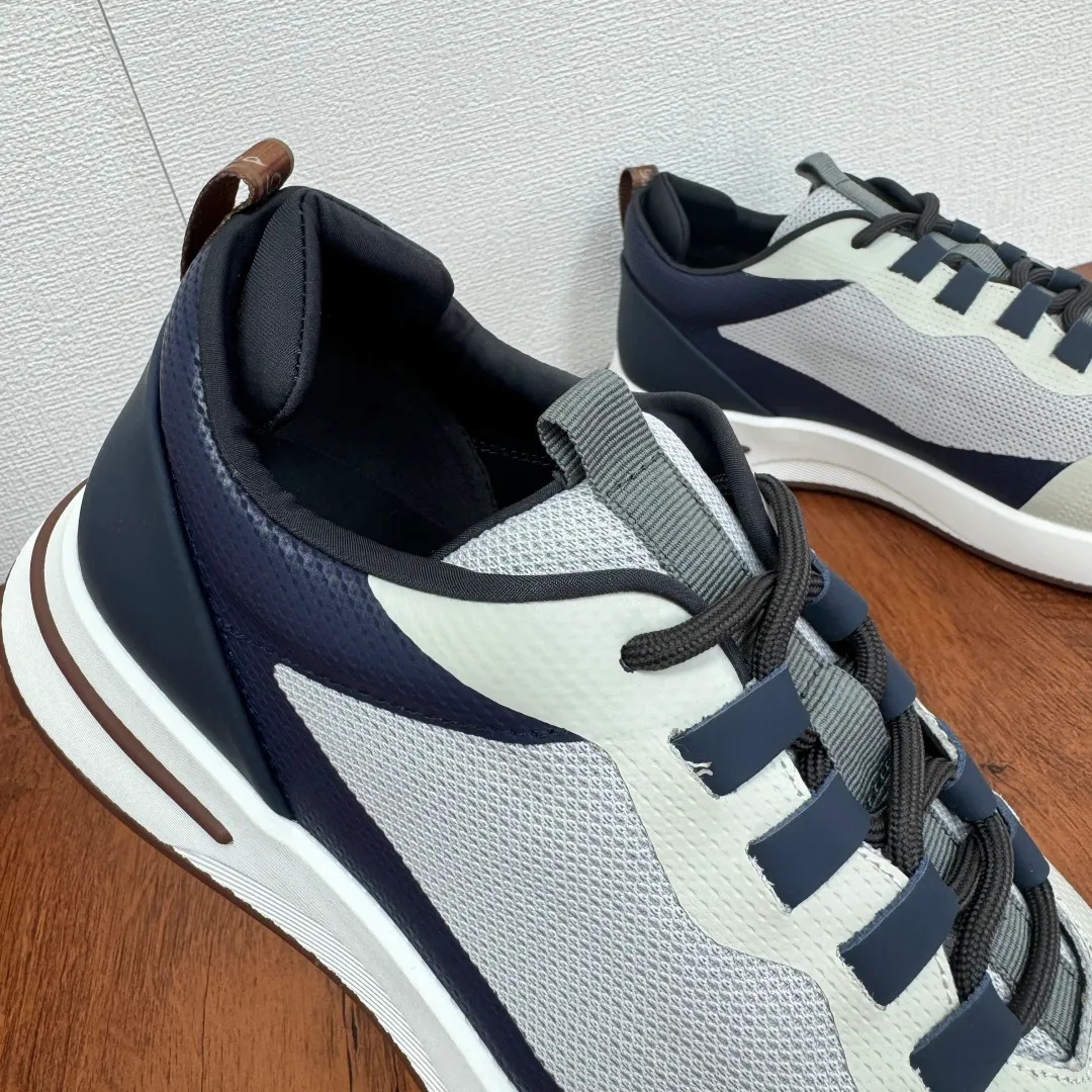 Batch 760 Loro Piana mesh cowhide stitching casual sports men's shoes LP jogging shoes OEM original soles feel free to enter the counter! This casual shoe is knitted from Wind fiber, giving it a unique three-dimensional effect. The unique silhouette narrows slightly at the midsection and is embellished with nappa leather details. The lightweight rubber sole and studs on the edge enhance traction and stability, and functional details full of modern aesthetics add a sporty style to the shoe. The upper uses a hot-melt edge-sealing process. The lightweight technical material of the Kummel-colored rubber outsole is inlaid with cushioning pads on the inside of the sole to distribute the weight more evenly and reduce the load during walking. The leather eyelets are directly set on the upper fixed to the sole to ensure stability. The rear is equipped with cushioning pads to improve wearing comfort. The full package of the counter comes with a shoelace insole. Multiple colors available! Fabric: 100% nylon Decoration: 100% cow leather Accessories: 100% polyurethane Size: 39-40-41-42-43-44 Standard leather shoe size (38/45 can be customized and returns and exchanges are not supported) Item number: FAM1718 white blue